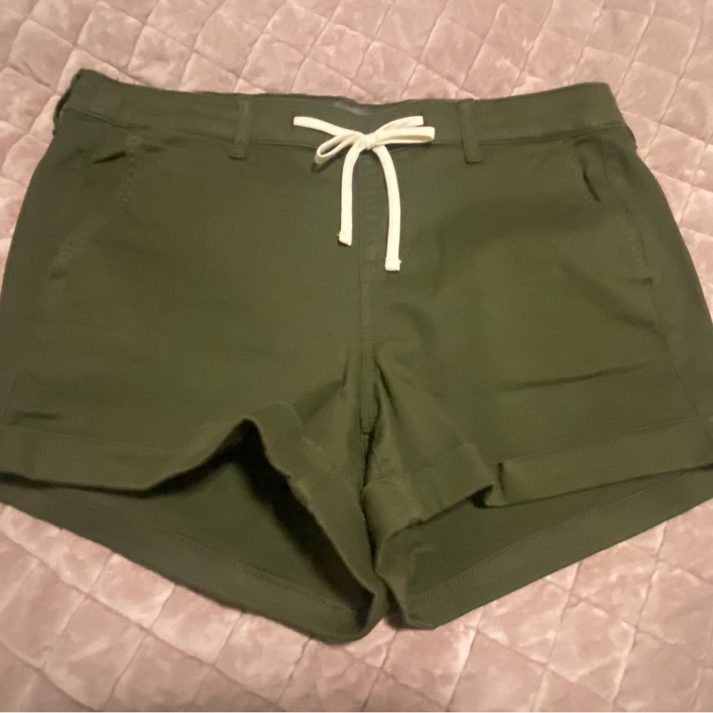 Torrid Green and White Cargo Shorts with Drawstring